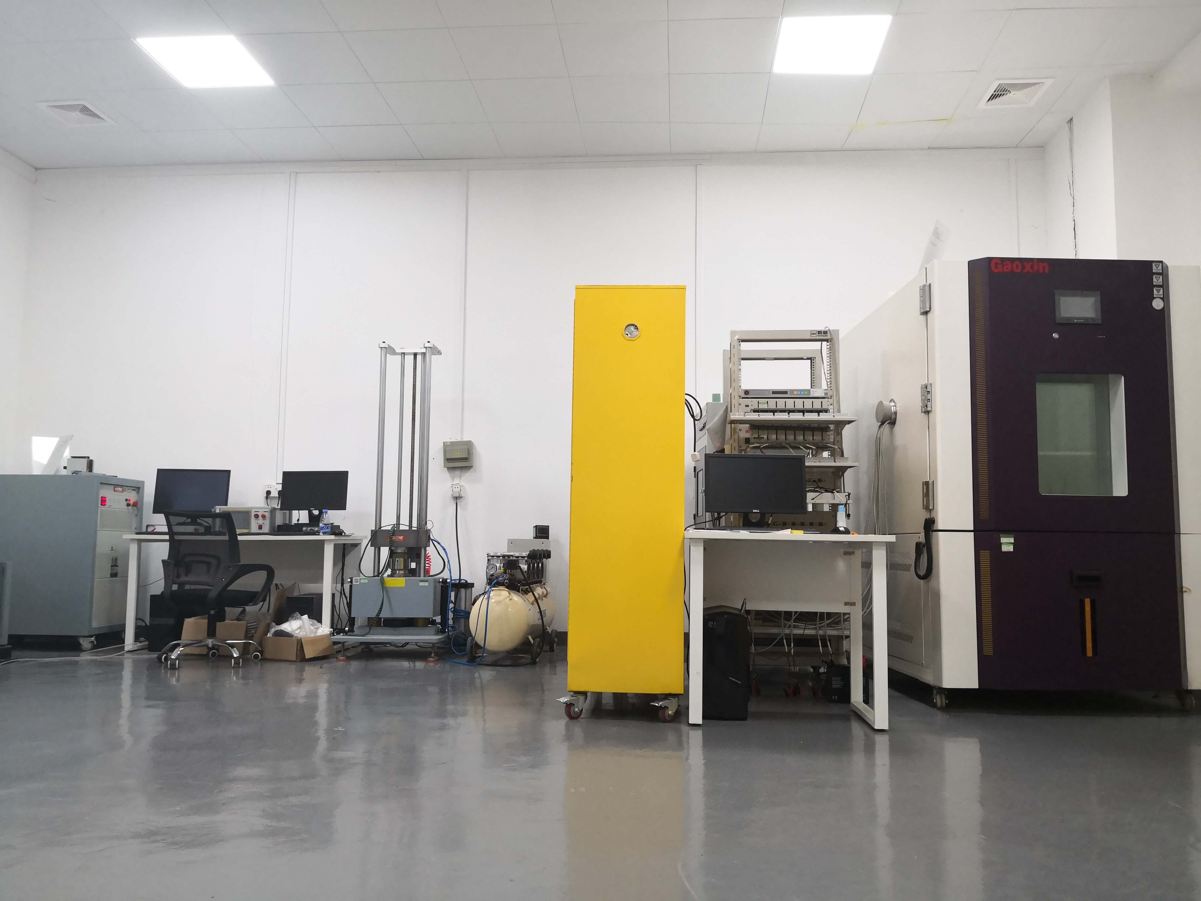 電池實(shí)驗(yàn)室1